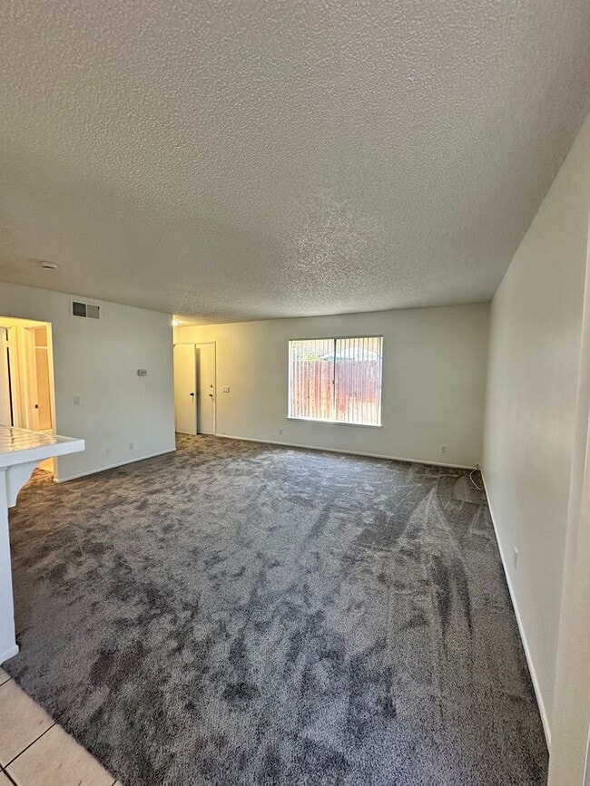 2695 N Canal St-Unit -2699 North Canal Street in Orange, CA - Building Photo - Building Photo