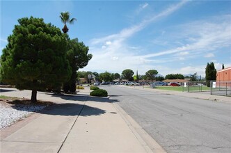 9004 McCabe Dr in El Paso, TX - Building Photo - Building Photo