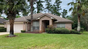 12404 Hatton Chase Ln W in Jacksonville, FL - Building Photo