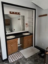 855 E Gorham St, Unit 855 in Madison, WI - Building Photo