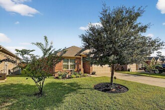 5636 Rainflower Terrace Ln in Spring, TX - Building Photo - Building Photo