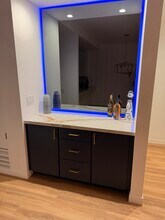 111 Tamarack Ave, Unit 305 in Carlsbad, CA - Foto de edificio - Building Photo