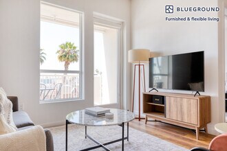 839 Fedora St-Unit -FL6-ID775 in Los Angeles, CA - Building Photo - Building Photo