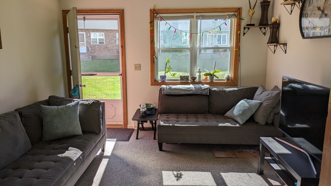 68 Renihan Meadows in Lebanon, NH - Building Photo - Building Photo