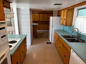 544 Canosa Ave in Las Vegas, NV - Building Photo - Building Photo