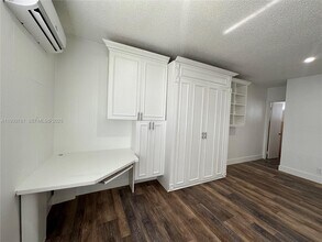 112 NW 2nd Ave in Hallandale Beach, FL - Building Photo - Building Photo