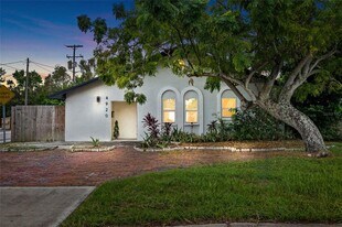 4920 30th Ave N in St. Petersburg, FL - Building Photo