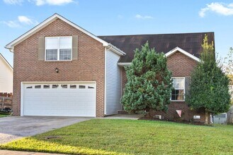1816 Jackie Lorraine Drive in Clarksville, TN - Building Photo - Building Photo