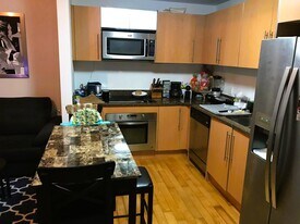 300 S Biscayne Blvd, Unit 3209 in Miami, FL - Building Photo