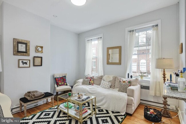 property at 614 Pine St