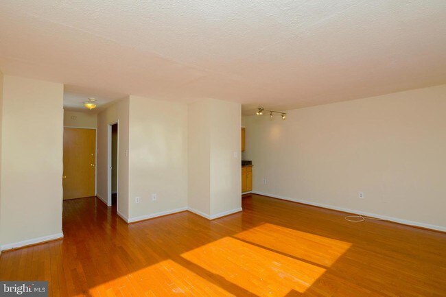 2101-17 Chestnut St-Unit -914 in Philadelphia, PA - Building Photo - Building Photo