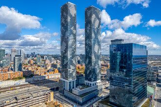 Sugar Wharf Condos in Toronto, ON - Building Photo - Building Photo