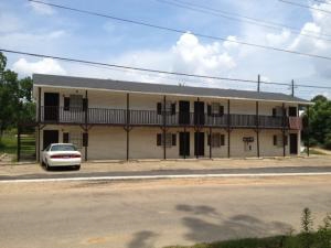 Campus Village in Hattiesburg, MS - Building Photo