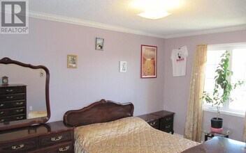 63 Trish Dr in Richmond Hill, ON - Building Photo - Building Photo