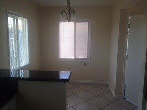 1163 Felspar St, Unit 1163 in San Diego, CA - Foto de edificio - Building Photo