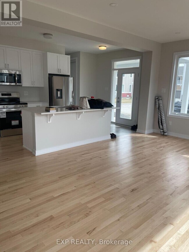 510 Oldenburg Ave in Ottawa, ON - Building Photo - Building Photo