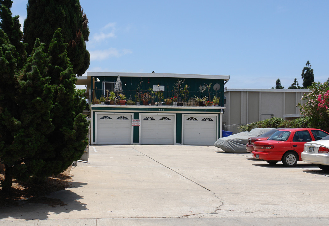 1451 Hemlock Ave in Imperial Beach, CA - Building Photo