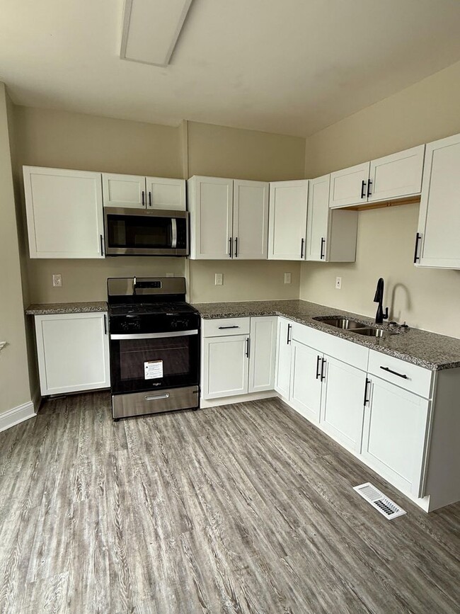 property at 1537 Greenup St