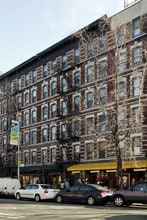 264 6th Ave in New York, NY - Building Photo - Building Photo