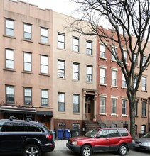 568 Henry St in Brooklyn, NY - Building Photo - Building Photo