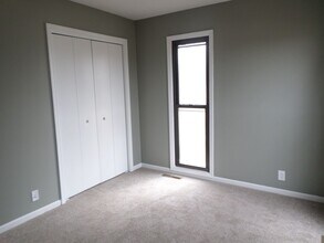 2101 Timber Creek Dr in Manhattan, KS - Building Photo - Building Photo