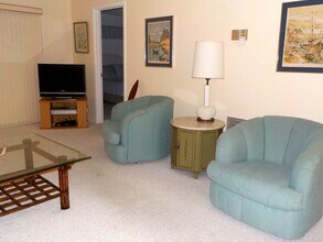 607 Fair Winds Dr in Nokomis, FL - Building Photo - Building Photo