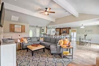 801 John Knox Rd in Fischer, TX - Building Photo - Building Photo