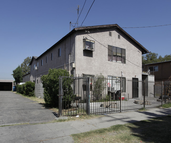 6827 Radford Ave in North Hollywood, CA - Building Photo - Building Photo