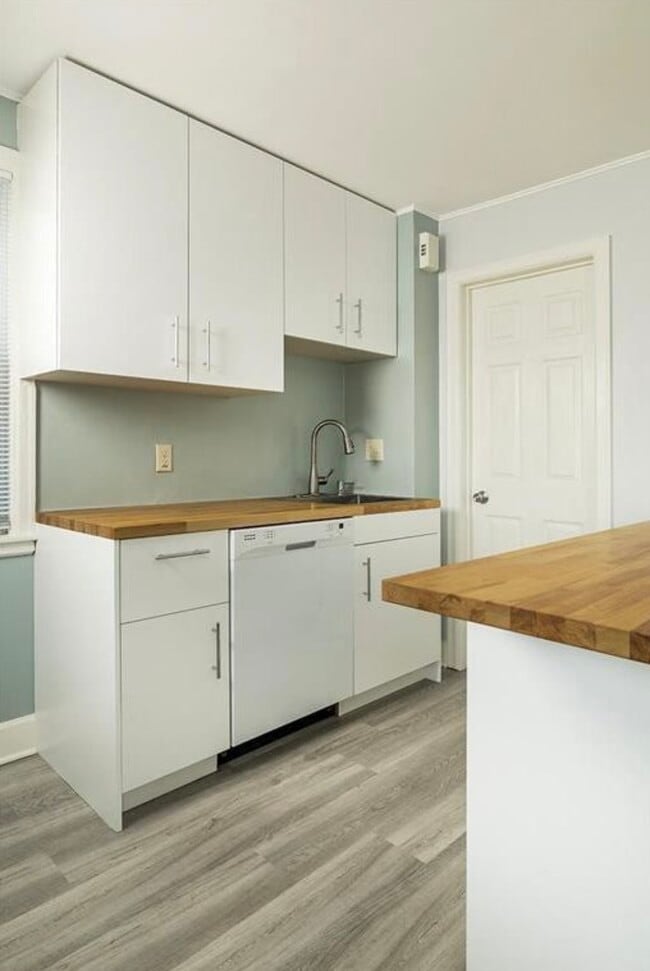 355 Saint Clair Ave, Unit 355 Saint Clair in St. Paul, MN - Foto de edificio - Building Photo