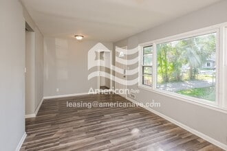 5823 N 27th Ave in Omaha, NE - Foto de edificio - Building Photo