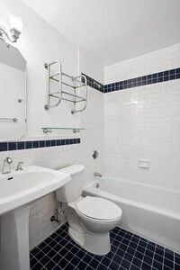 186 W 80th St in New York, NY - Building Photo - Building Photo