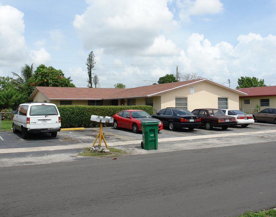 1941 NW 59th Way in Fort Lauderdale, FL - Building Photo