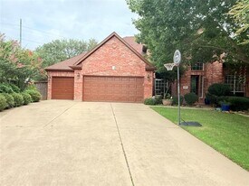 525 Abbey Ct in Coppell, TX - Building Photo