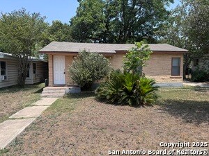 339 Como St in San Antonio, TX - Building Photo
