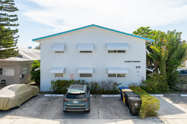 Downtowner in Lake Worth, FL - Foto de edificio - Building Photo