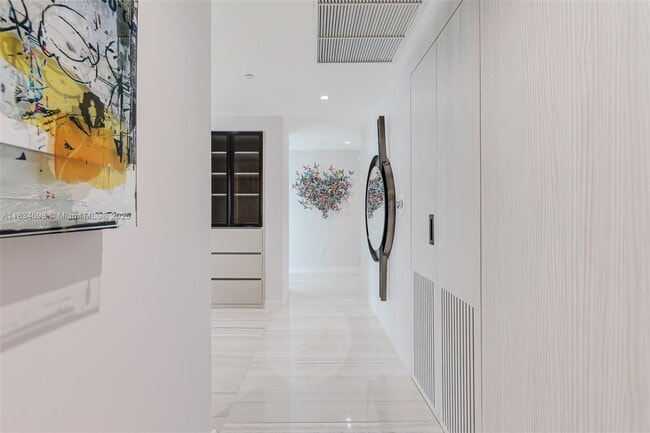 3131 NE 7th Ave, Unit 4001 in Miami, FL - Building Photo - Building Photo