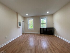 85 Clifton Ave in Newark, NJ - Building Photo - Building Photo
