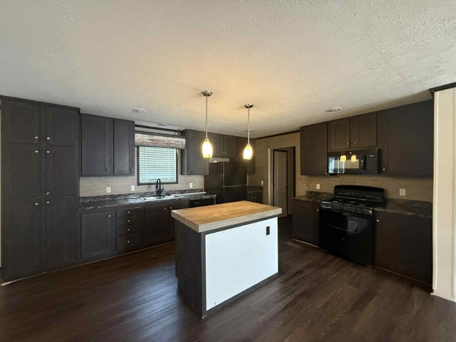 1236 N Oaklane Rd in Springfield, IL - Foto de edificio - Building Photo