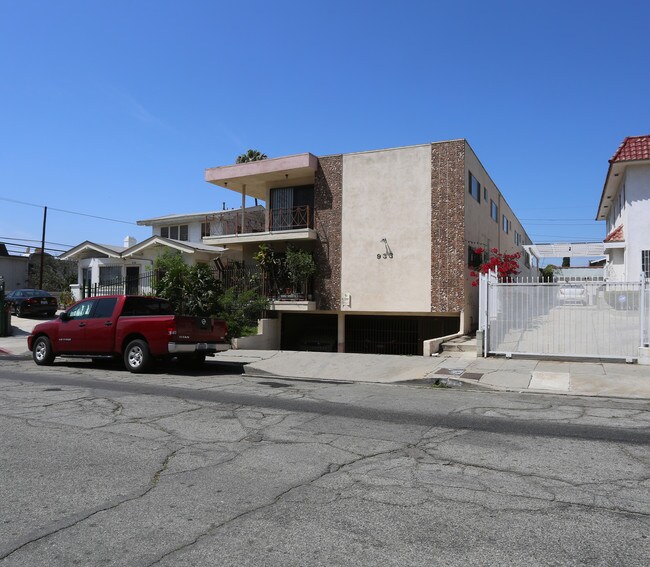 933 S Ardmore Ave in Los Angeles, CA - Building Photo - Building Photo