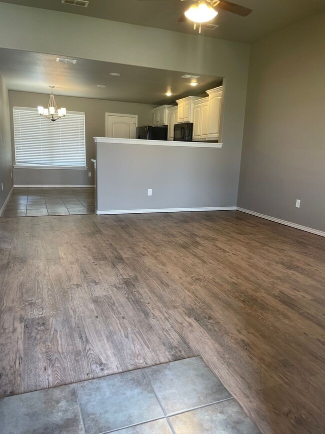 8703 12th St in Lubbock, TX - Building Photo - Building Photo