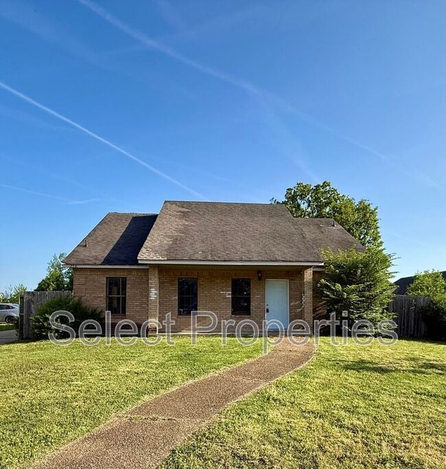 property at 2516 Glenn Pl