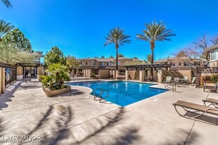 664 Peachy Canyon Cir in Las Vegas, NV - Building Photo - Building Photo