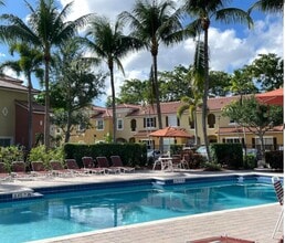 3389 Merrick Ct in Margate, FL - Building Photo - Building Photo