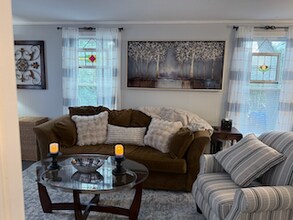 117 Walnut St, Unit Unit1 in Manchester, NH - Foto de edificio - Building Photo