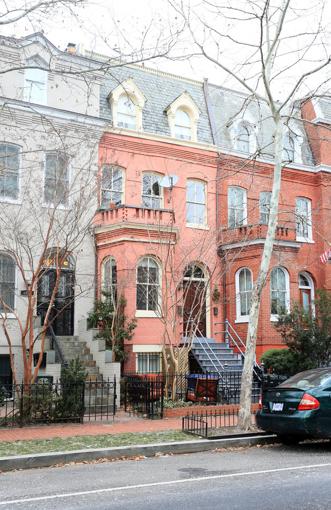 1217 Q St NW in Washington, DC - Foto de edificio - Building Photo