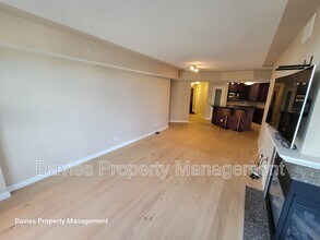 9020 Jasper Ave in Edmonton, AB - Building Photo - Building Photo