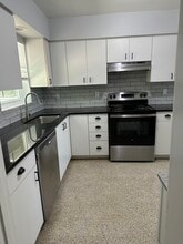 7000 Pinehurst Dr in Spring Hill, FL - Building Photo - Building Photo