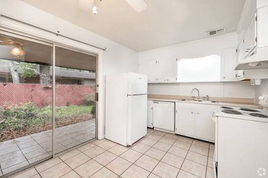 538 Royce St in Pensacola, FL - Building Photo - Building Photo