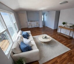 72-18 Elizabeth Ave in Queens, NY - Building Photo - Building Photo