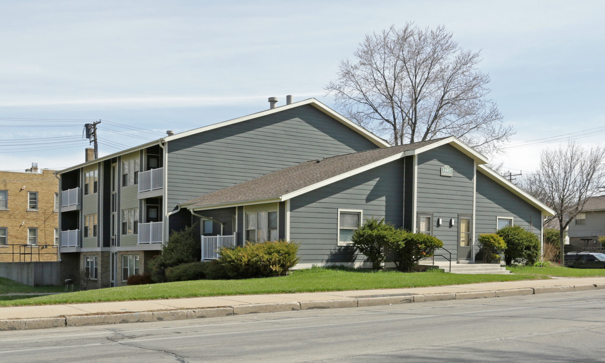 2210-2224 Vliet St in Milwaukee, WI - Foto de edificio